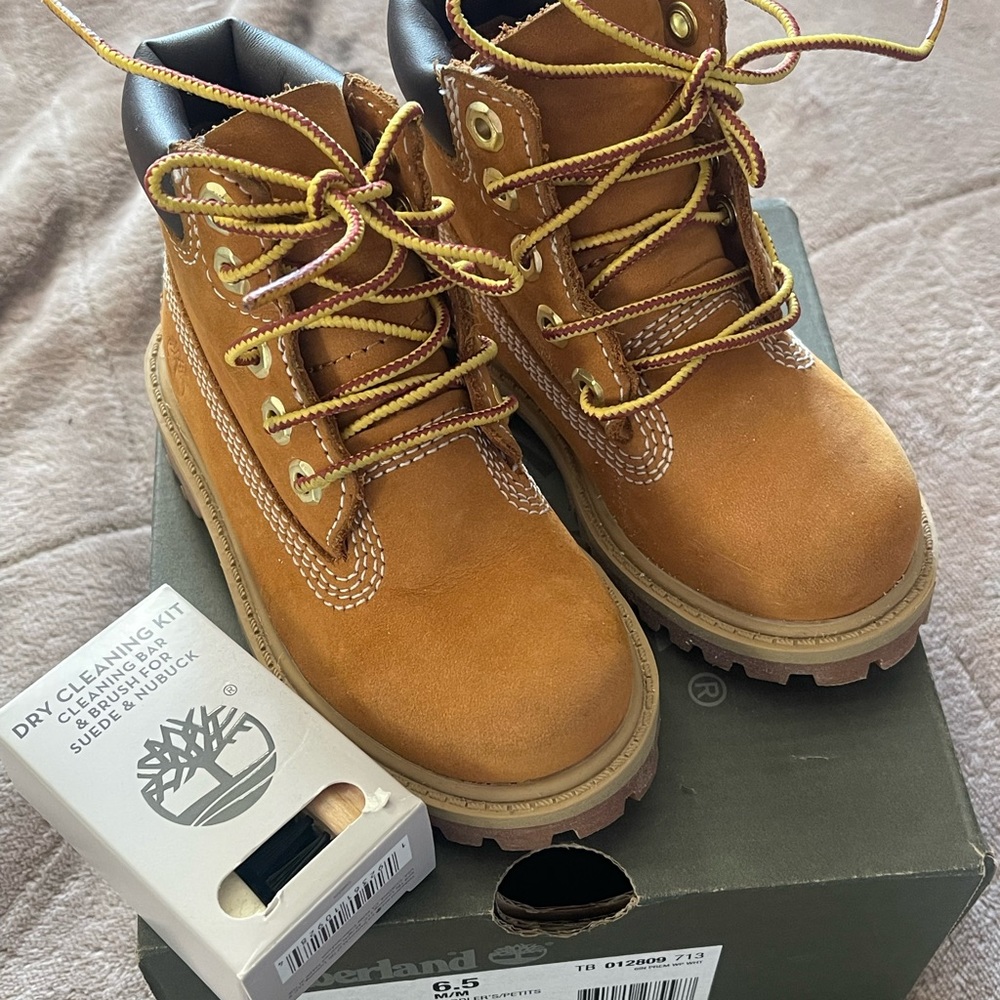 Timberland Kids Brown Lace-Up Boots